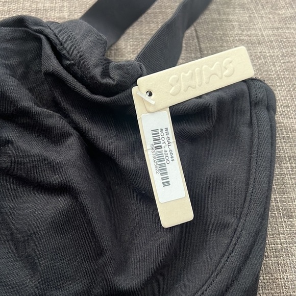 Skims Cotton Jersey Underwire Bra - Picture 15 of 15